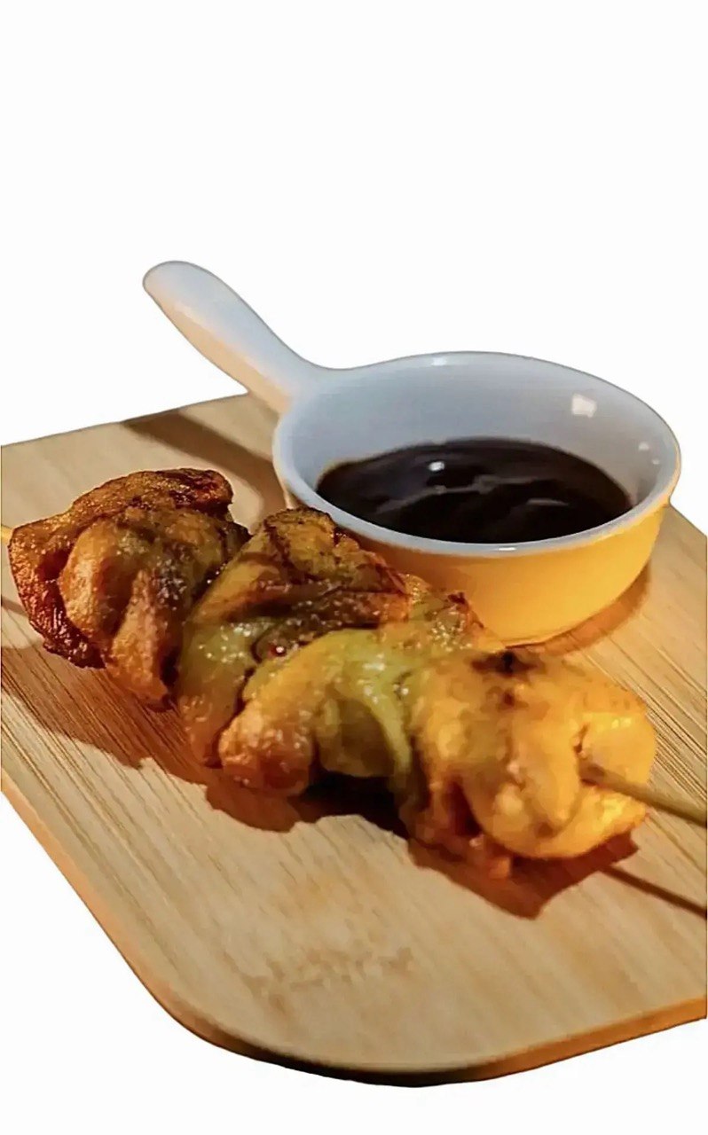 Шашлычок из курицы в соусе угорь